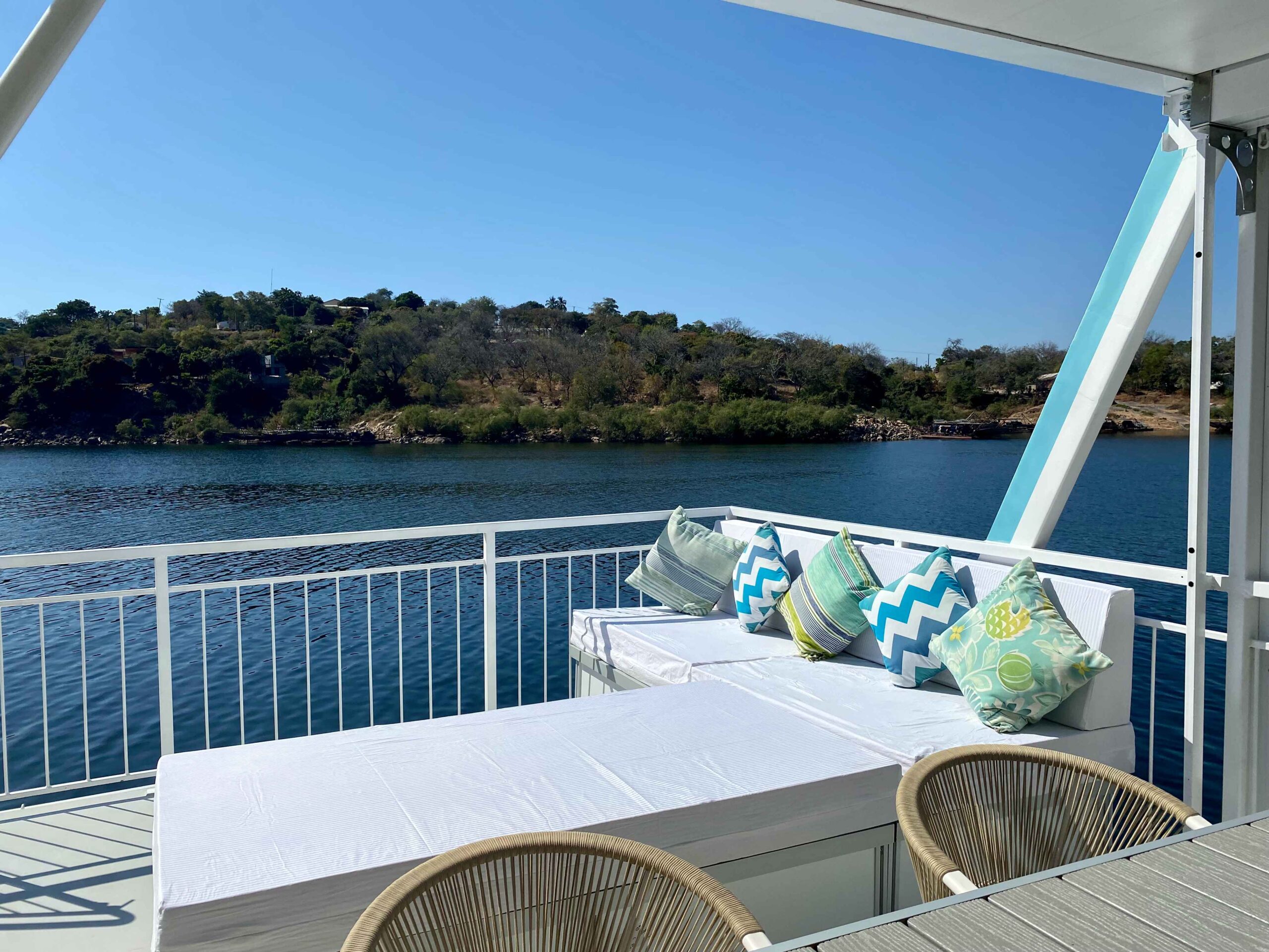 Middle deck(1)_12_11zon